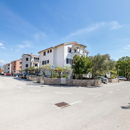 Apartments Mikulina Baska  Luaran gambar
